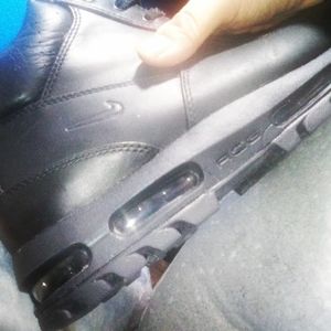 Nike air max boots 10.5